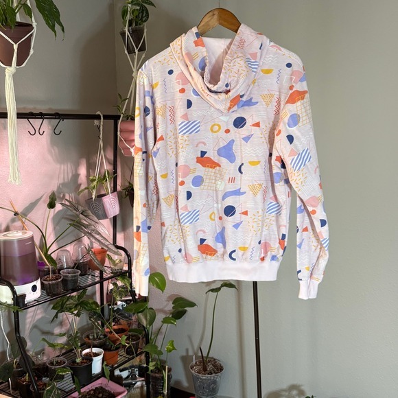 super massive Pastel Pink Geometric Patterned Hoodie Pullover Sweatshirt, Casual - Picture 3 of 9